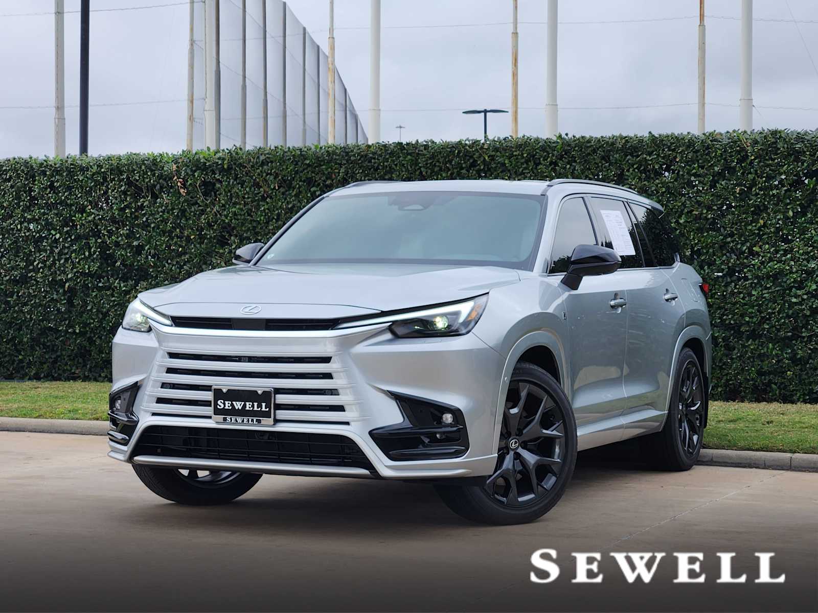 2026 Lexus TX Hybrid's photo