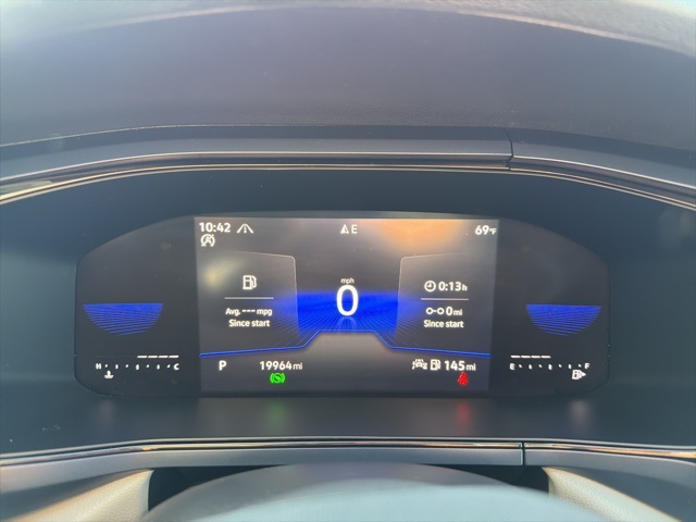 2023 Volkswagen Taos SE photo 13