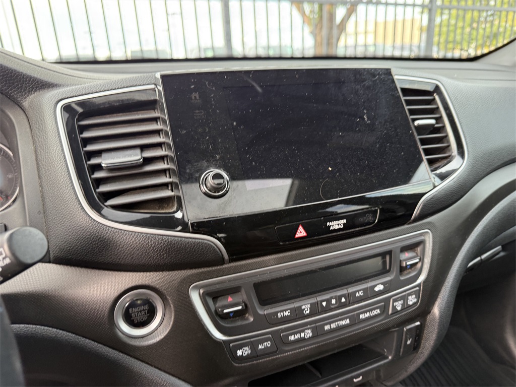 2022 Honda Pilot TrailSport photo 3