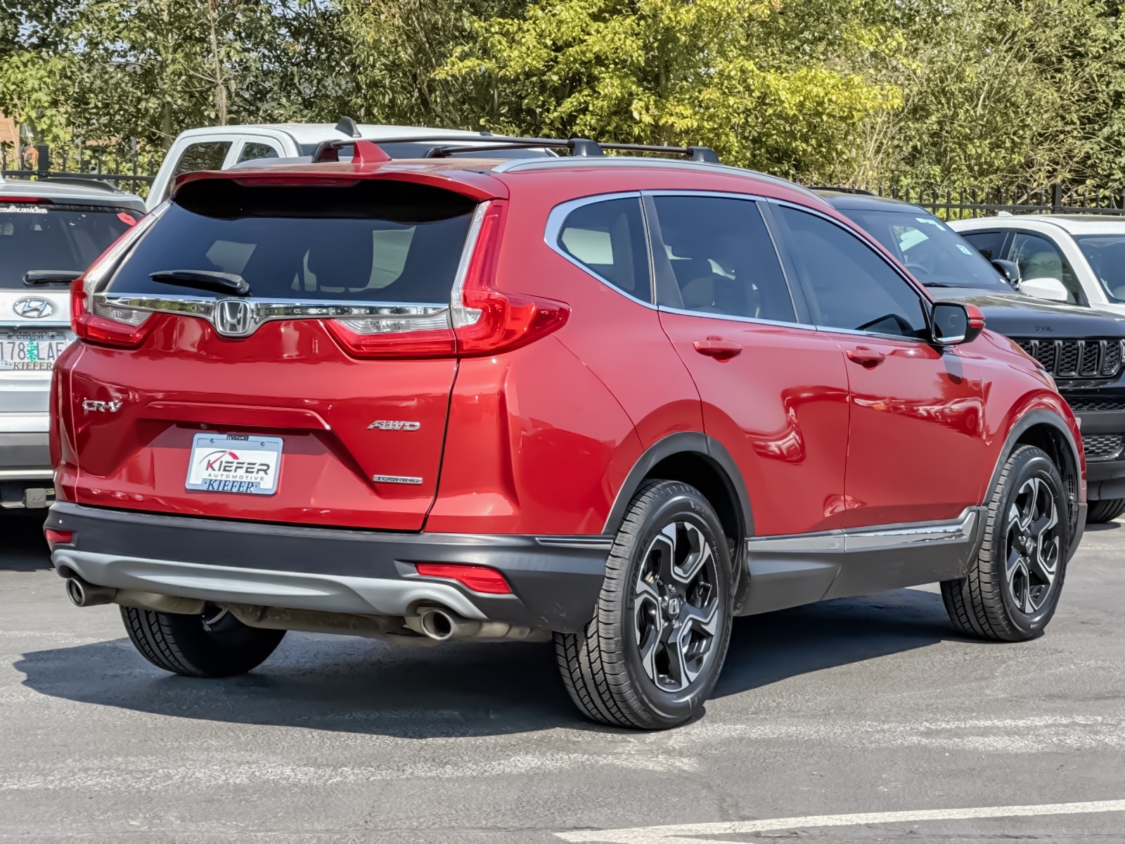2018 Honda CR-V Touring photo 2