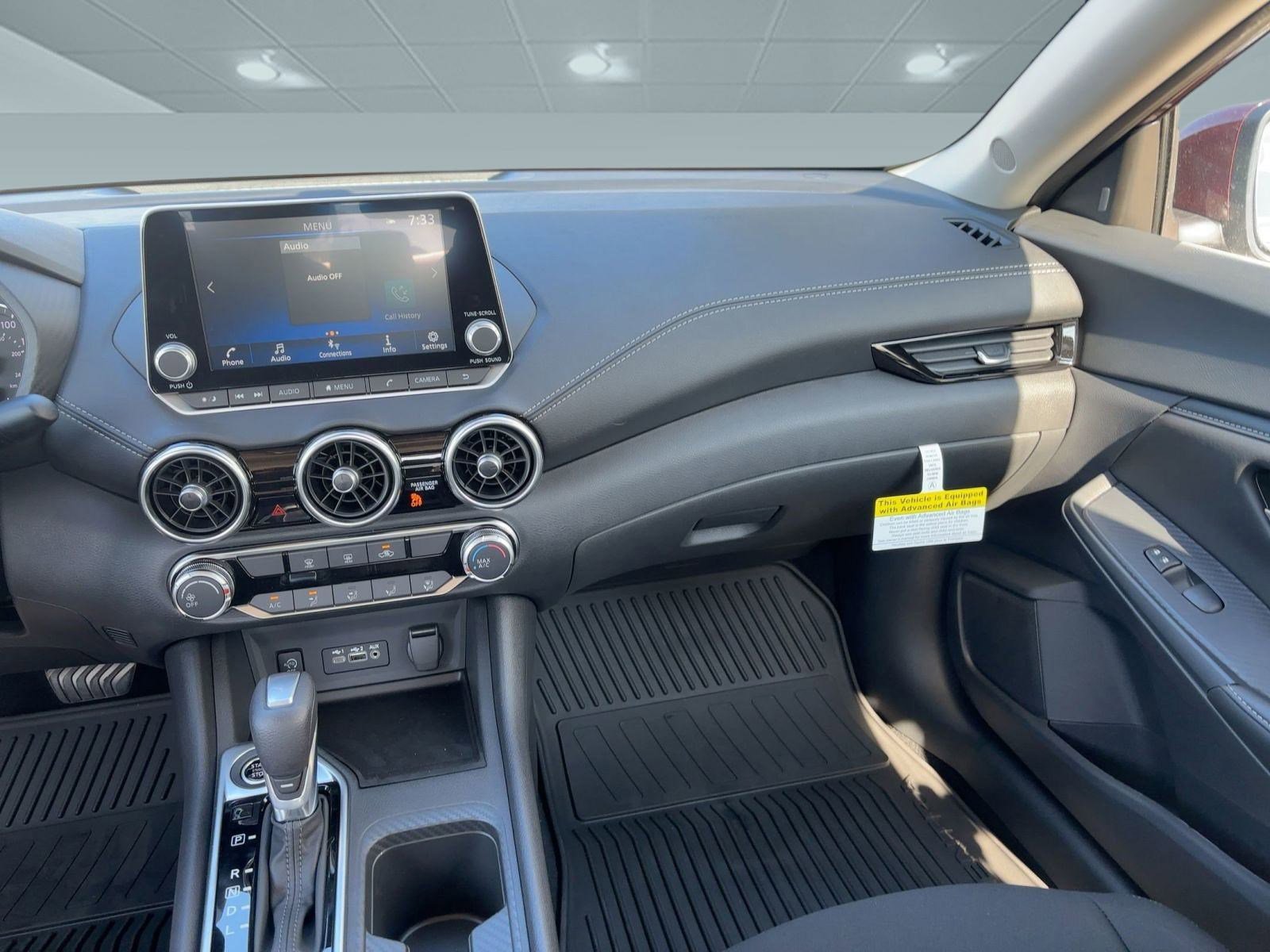 2025 Nissan Sentra SV photo 25
