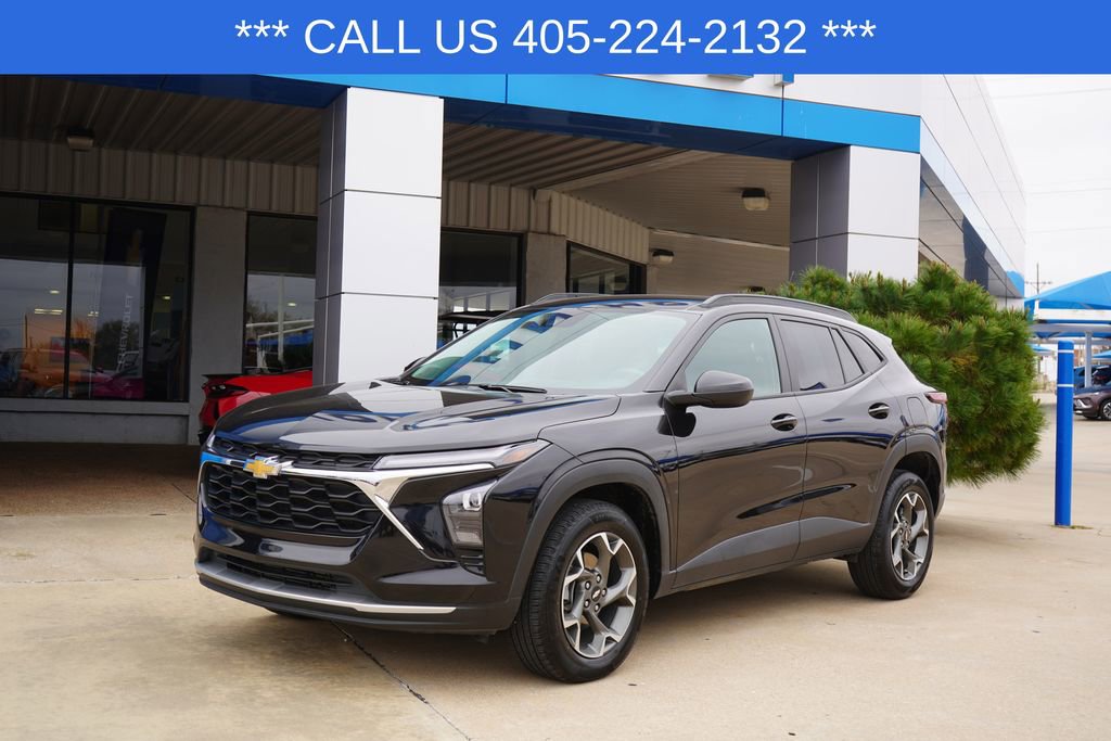 2024 Chevrolet Trax LT's photo