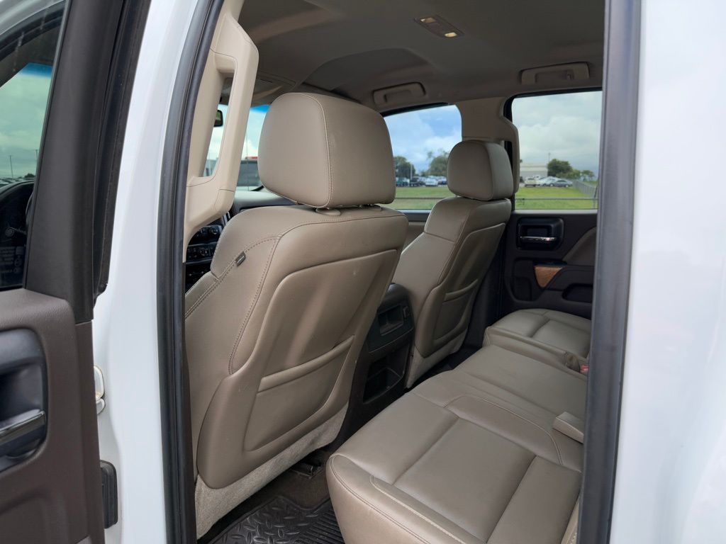 2015 Chevrolet Silverado 1500 LTZ photo 6