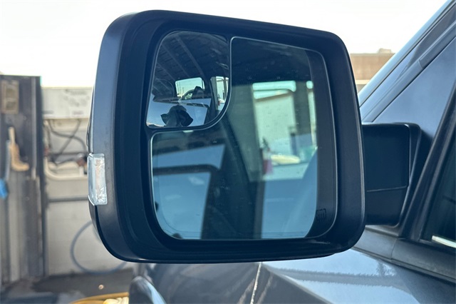 2022 Ram 1500 Laramie photo 12