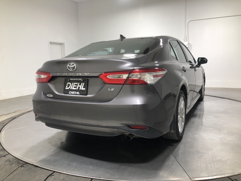 2019 Toyota Camry LE photo 7