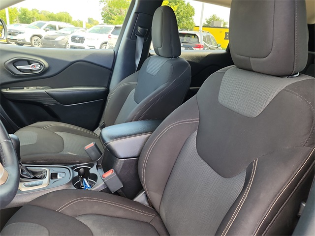 2017 Jeep Cherokee Latitude photo 10