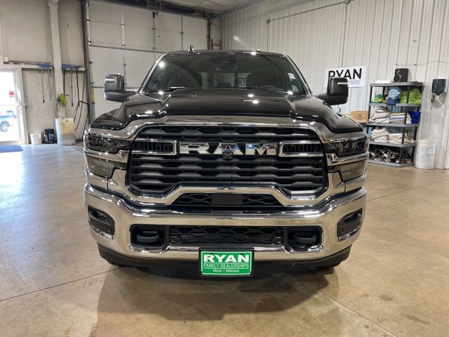 2025 Ram 2500 Tradesman photo 4