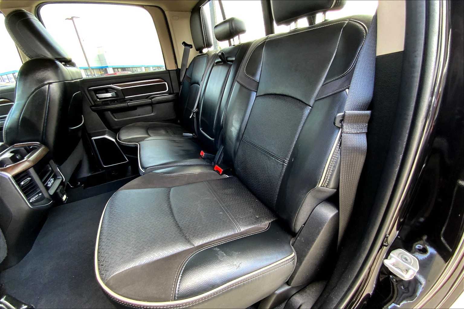 2022 Ram 2500 Laramie photo 19