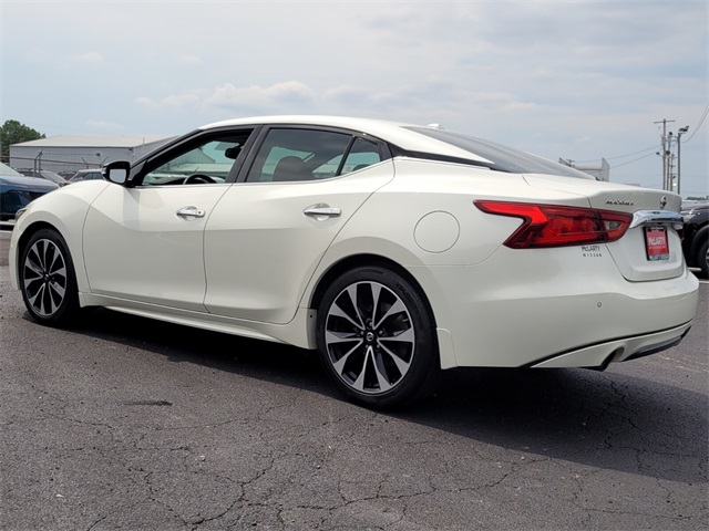 2018 Nissan Maxima SR photo 5