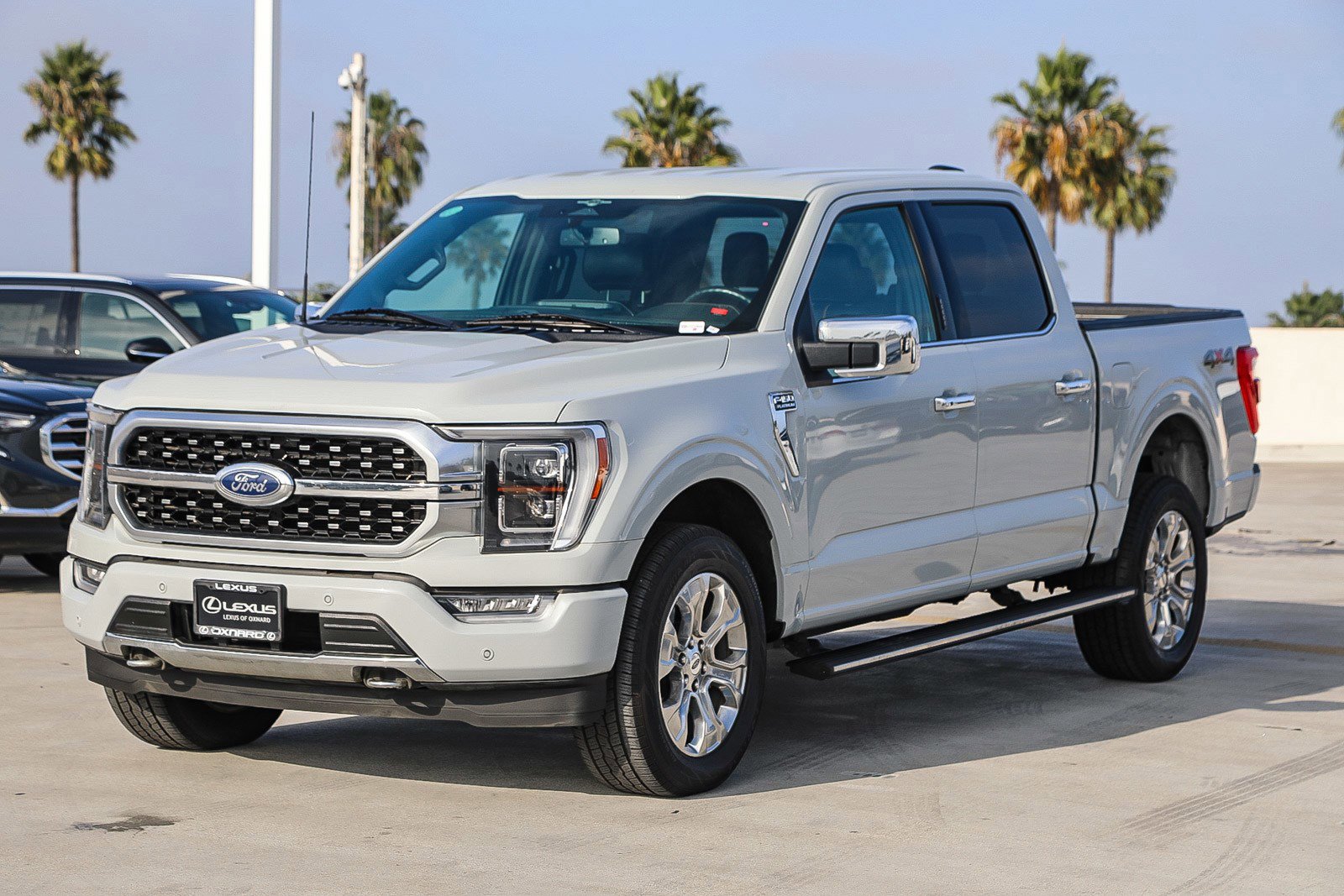2023 Ford F-150 Platinum photo 3