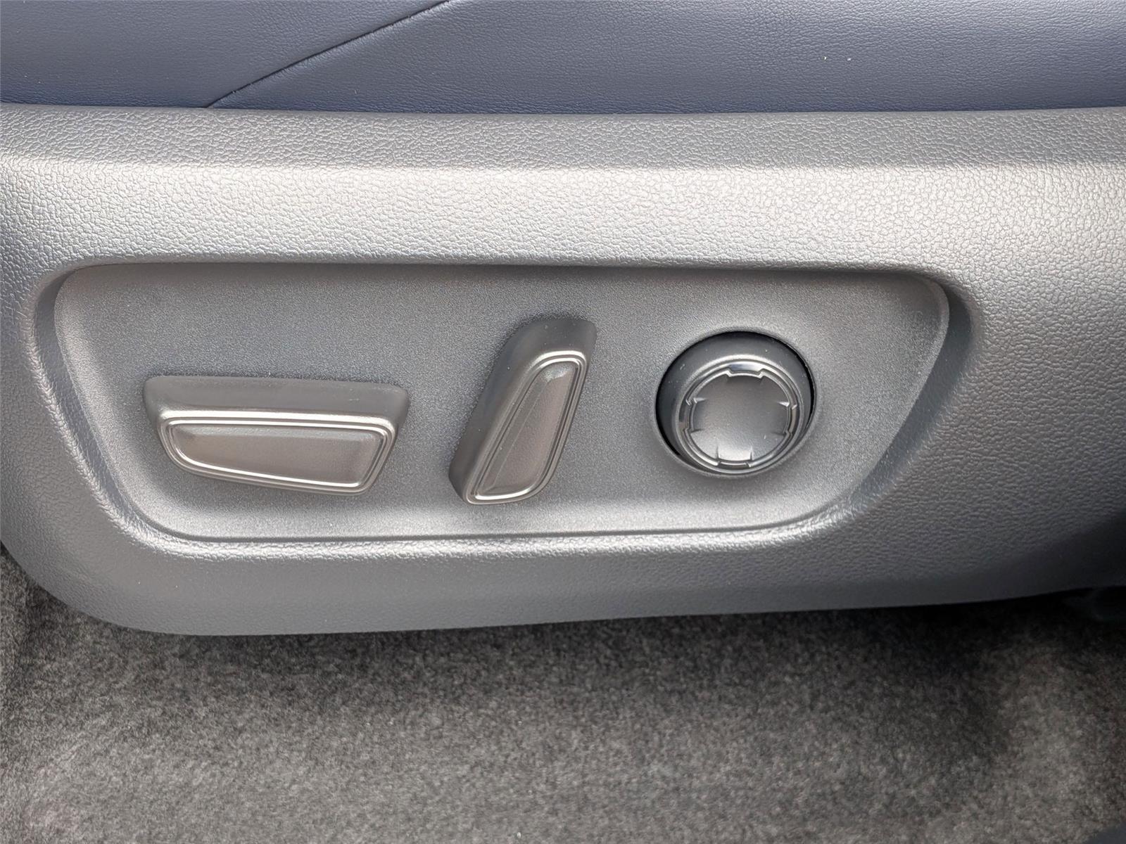 2025 Toyota 4Runner photo 13