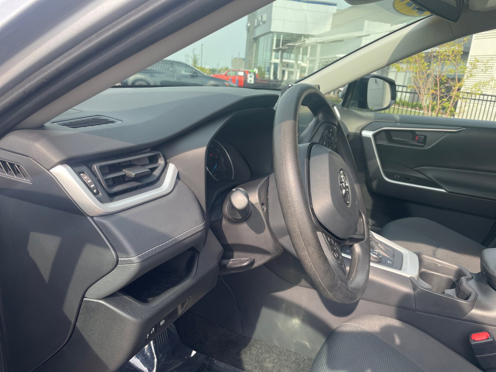 2021 Toyota RAV4 Hybrid LE photo 24