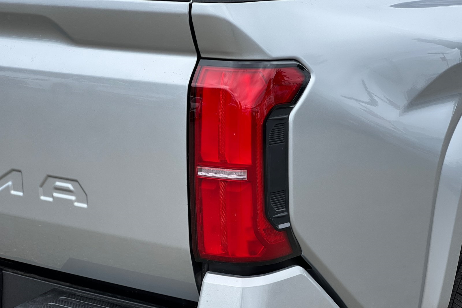 2025 Toyota Tacoma SR5 4x4 Double Cab photo 28