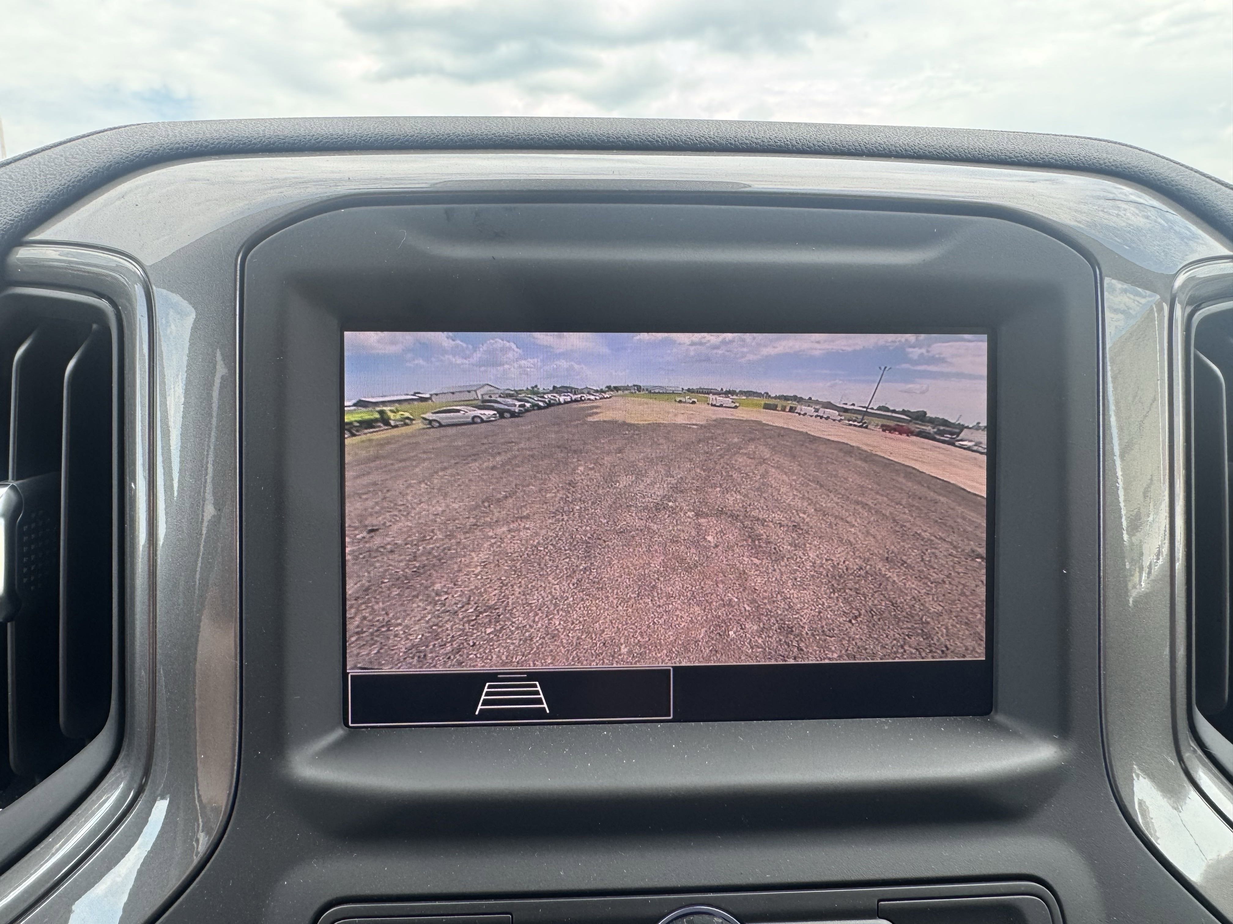2025 Chevrolet Silverado 2500HD photo 2