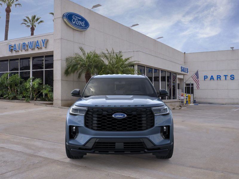 2025 Ford Explorer ST-Line photo 3