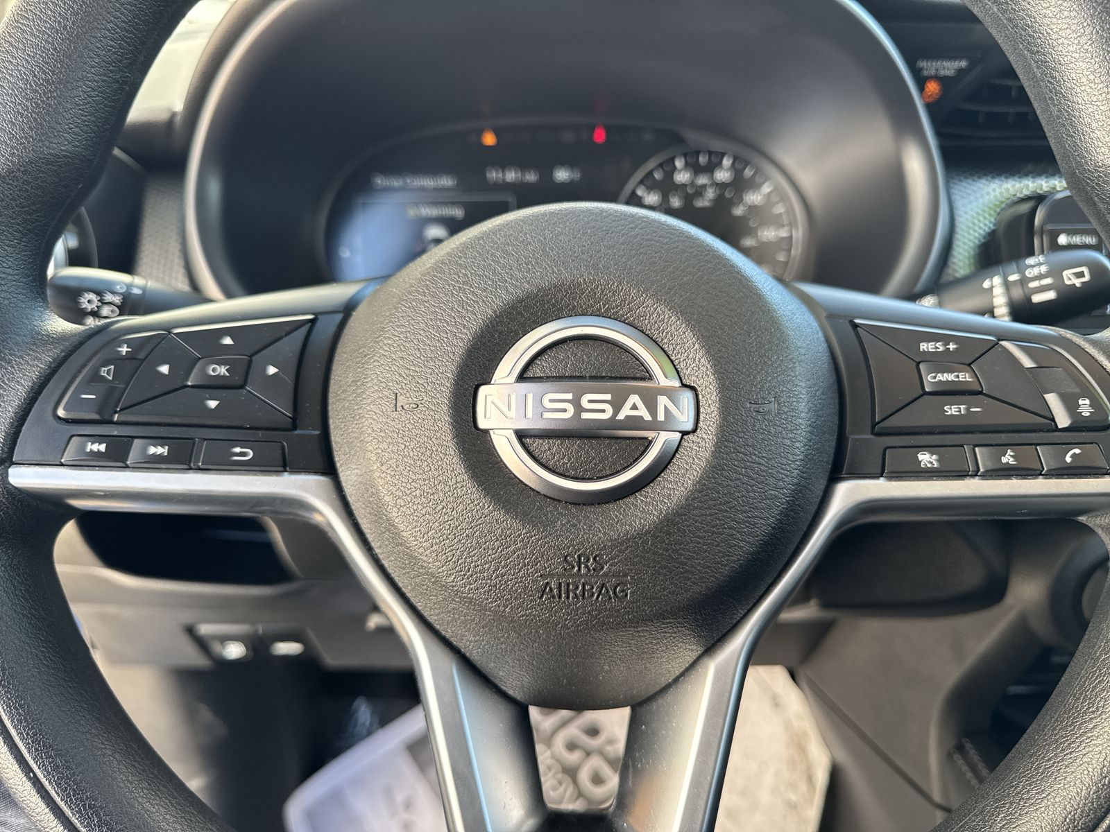 2024 Nissan Kicks SV photo 2