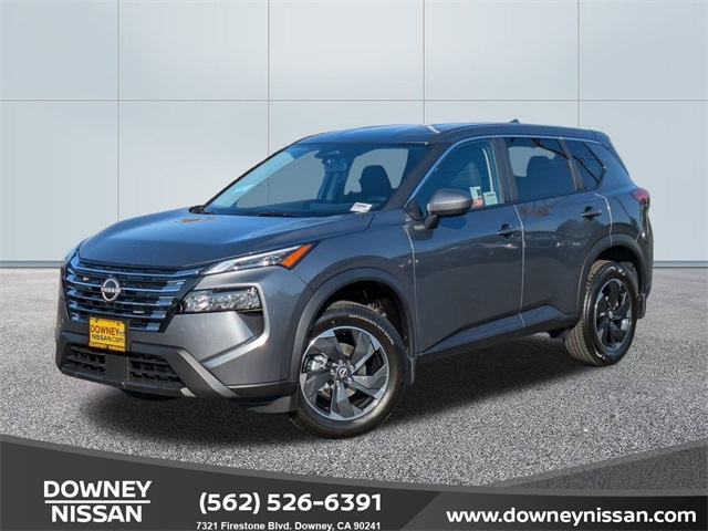 2026 Nissan Rogue SV's photo