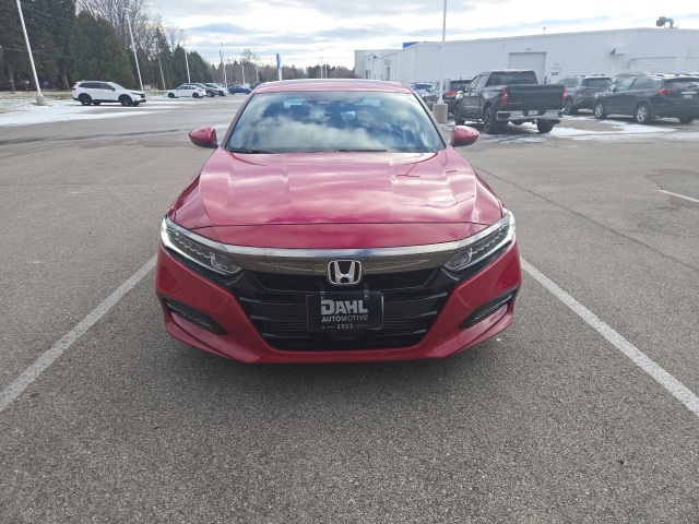2018 Honda Accord Sport 2.0T photo 2