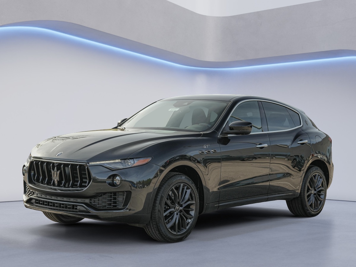 2024 Maserati Levante GT photo 4