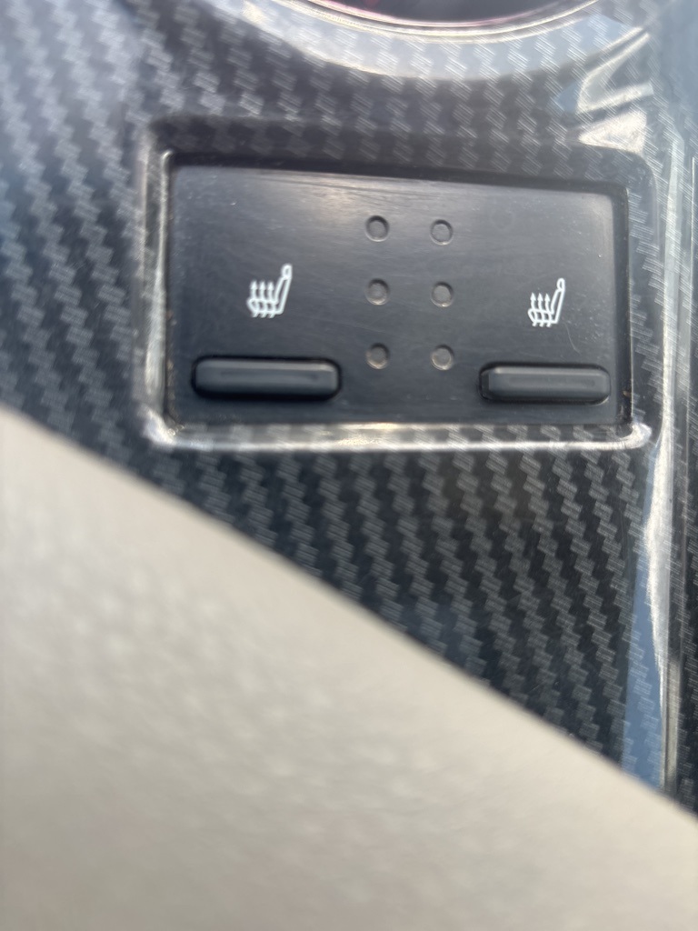 2018 Toyota Camry XSE photo 32
