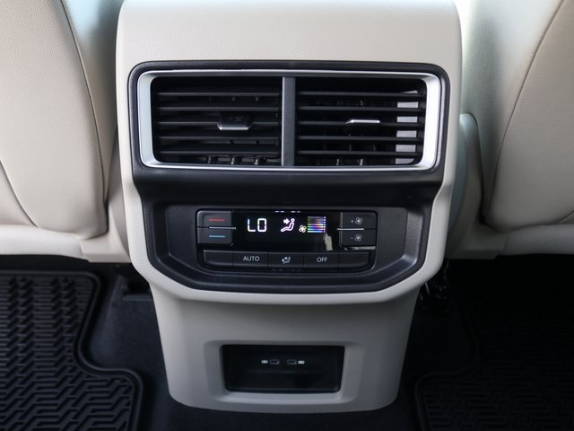 2026 Volkswagen Atlas SE photo 18