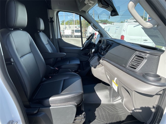 2025 Ford Transit photo 23
