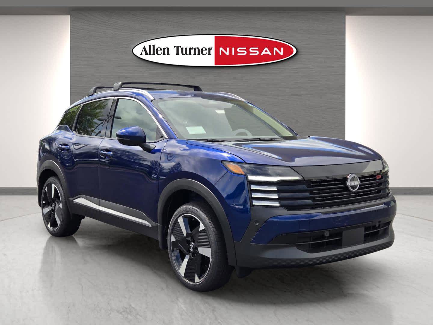 2025 Nissan Kicks SR's photo