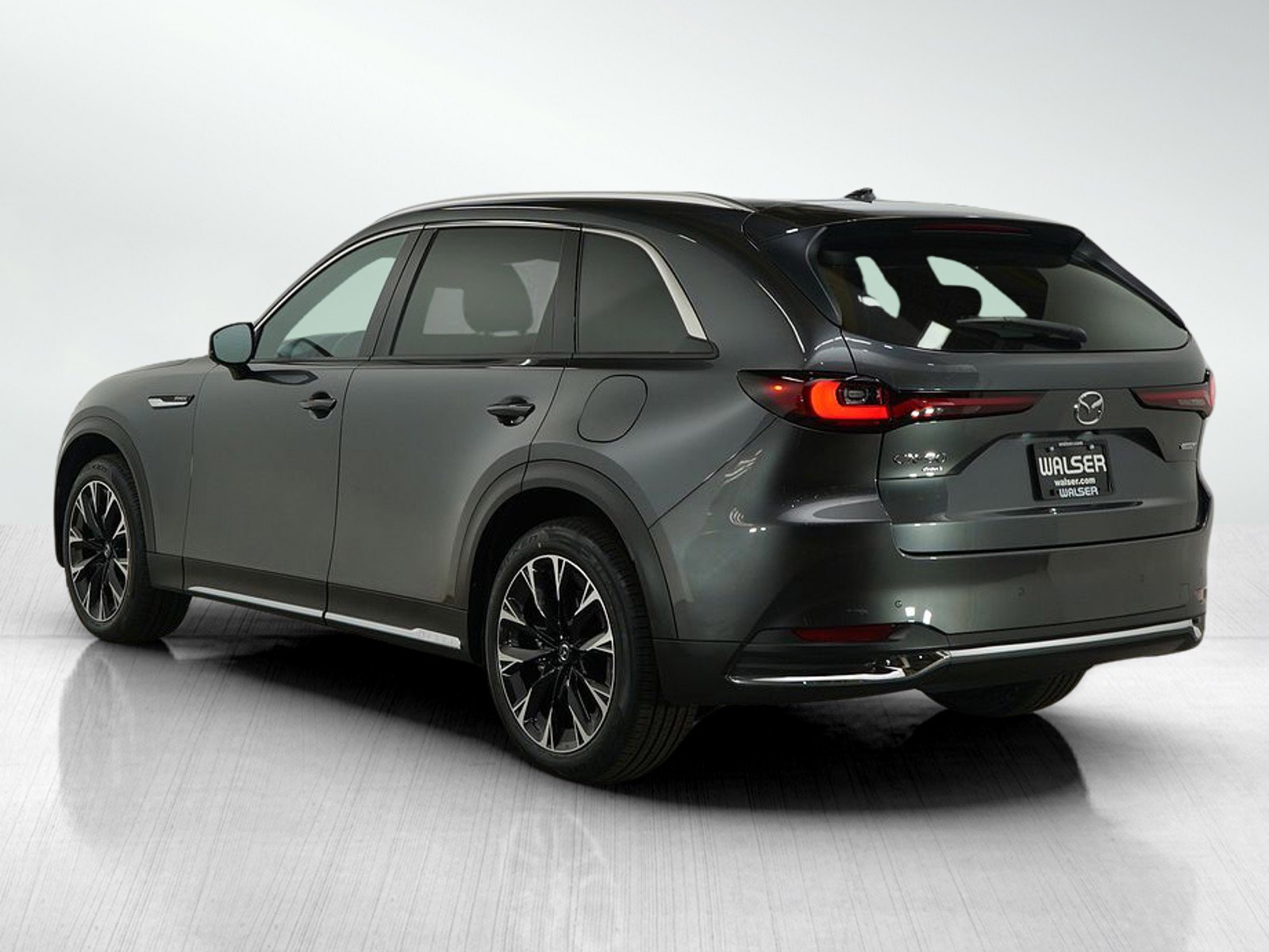 2024 Mazda CX-90 Premium Plus photo 2