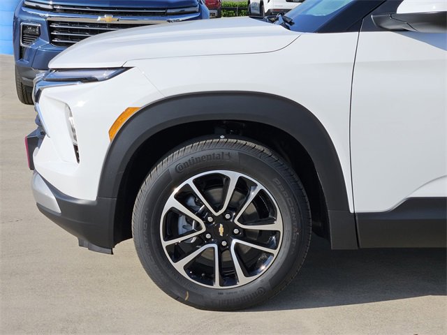 2026 Chevrolet Trailblazer LT photo 3