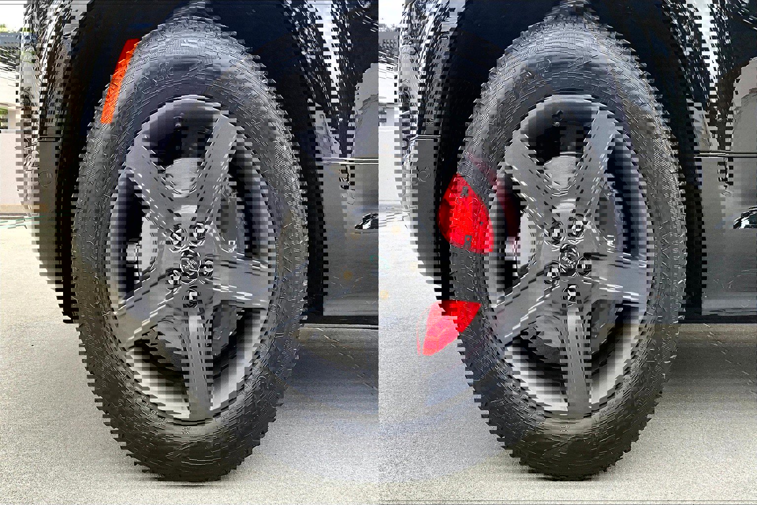 2022 Land Rover Defender X-Dynamic SE photo 3