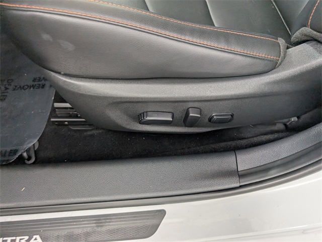 2022 Nissan Sentra SR photo 16