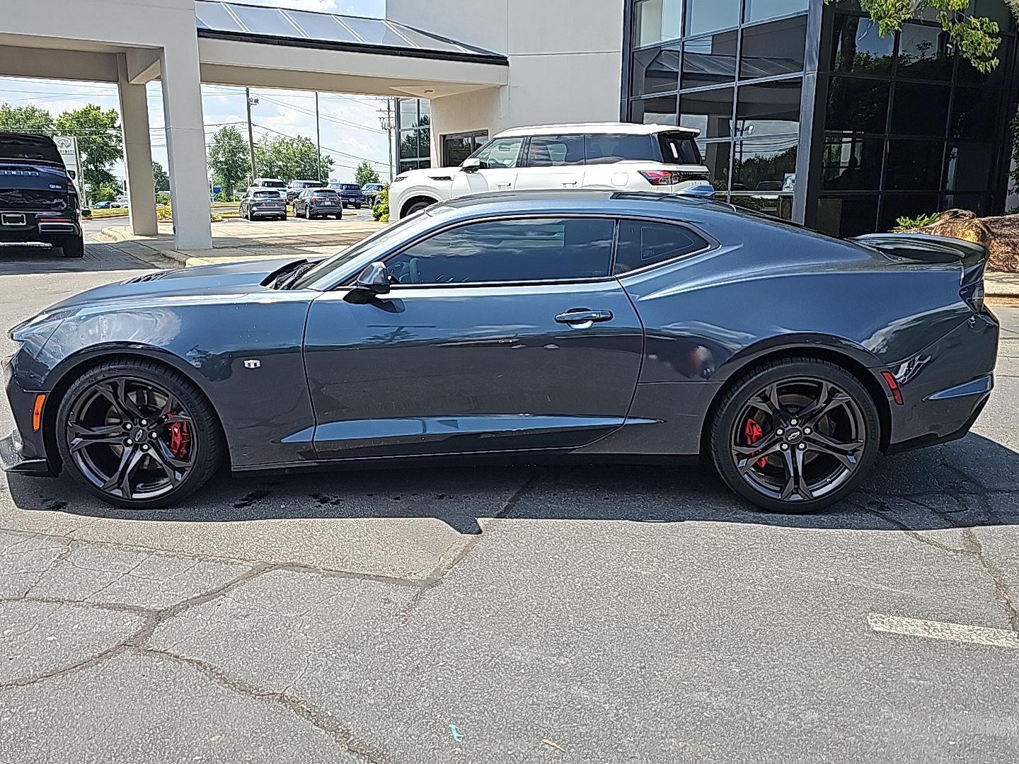 2023 Chevrolet Camaro 2SS photo 2