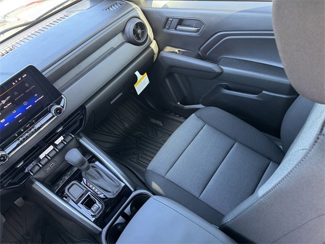 2025 Chevrolet Colorado LT photo 15