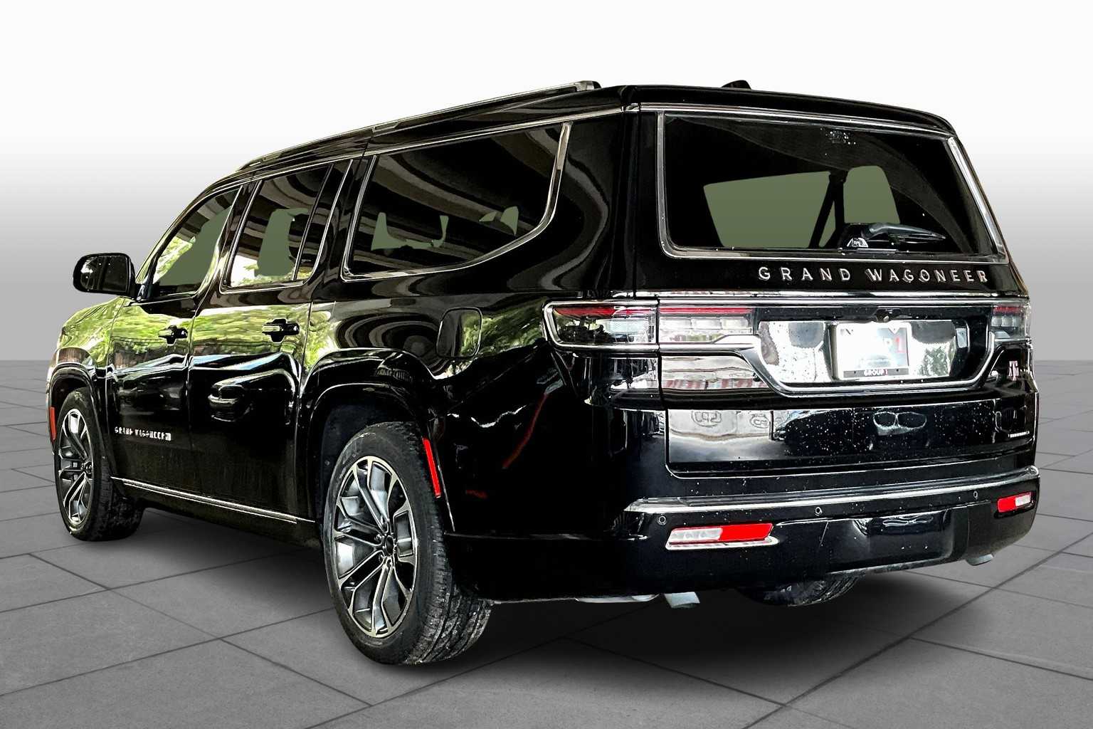 2024 Jeep Grand Wagoneer L III photo 11