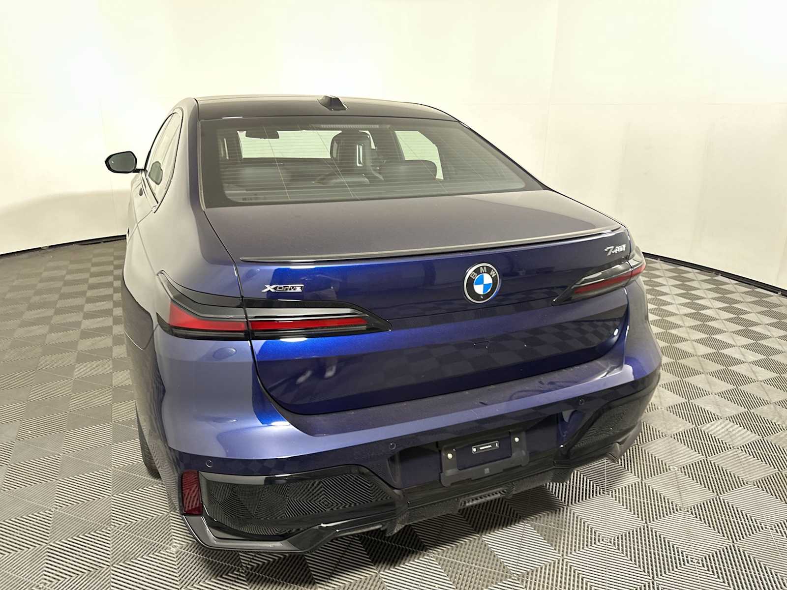 2026 Bmw 740i xDrive photo 3