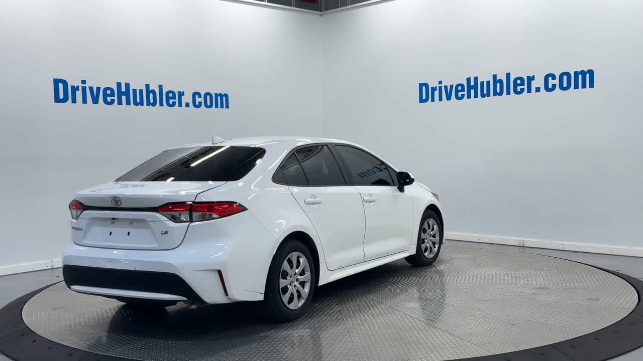 2021 Toyota Corolla LE photo 3