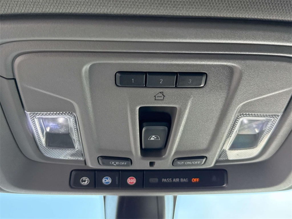 2020 Chevrolet Silverado 1500 RST photo 27