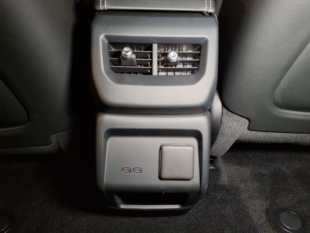 2025 Cadillac Optiq Sport photo 9
