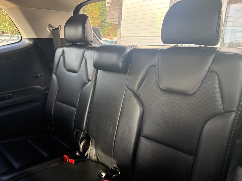 2024 Kia Telluride S photo 13