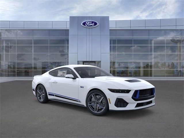 2025 Ford Mustang GT Premium photo 5