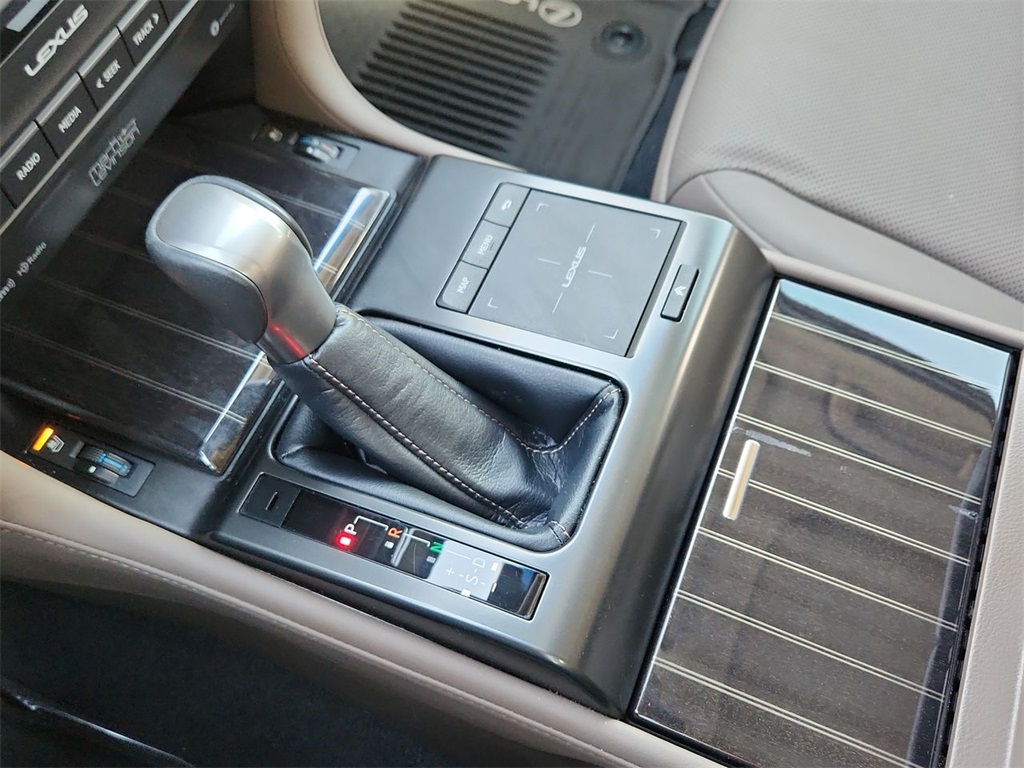 2023 Lexus GX Premium photo 16