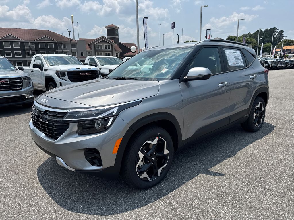 2025 Kia Seltos S photo 6