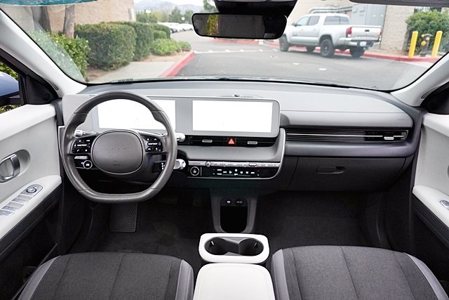 2024 Hyundai Ioniq 5 SEL photo 17