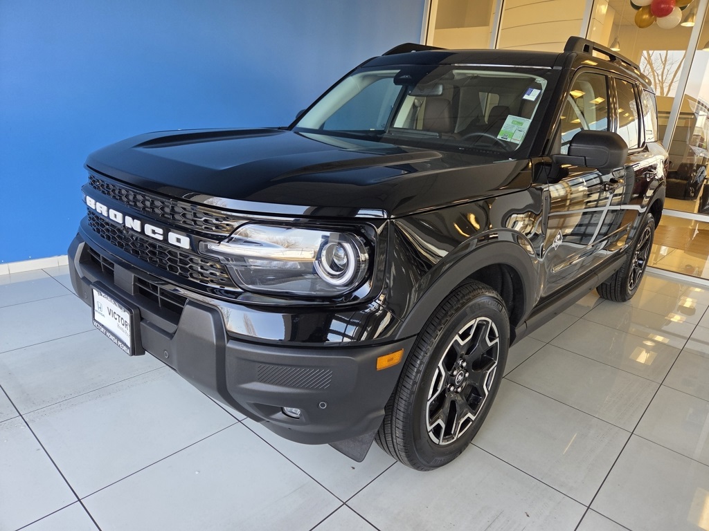 2025 Ford Bronco Sport Outer Banks's photo
