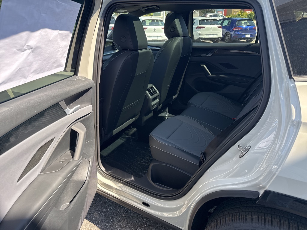 2025 Volkswagen Tiguan SE R-Line Black photo 19