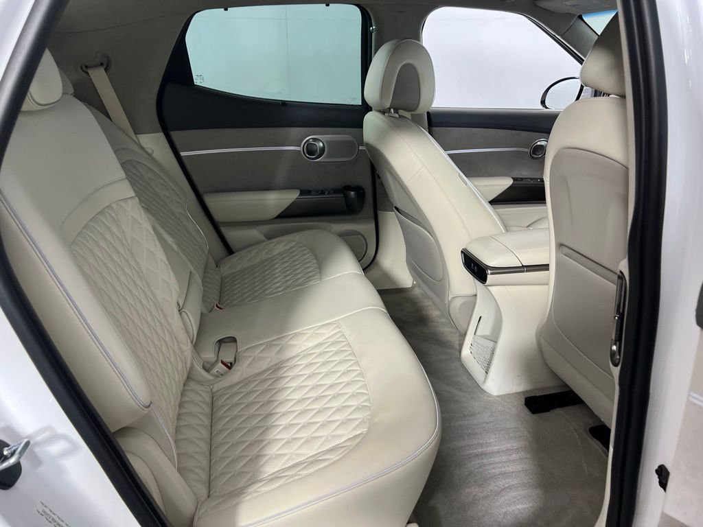 2023 Genesis GV60 Performance photo 29
