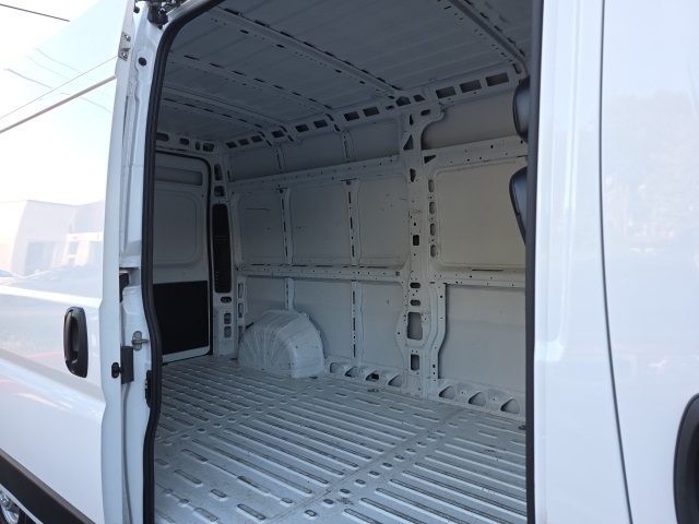 2023 Ram ProMaster 2500 Cargo Van photo 17
