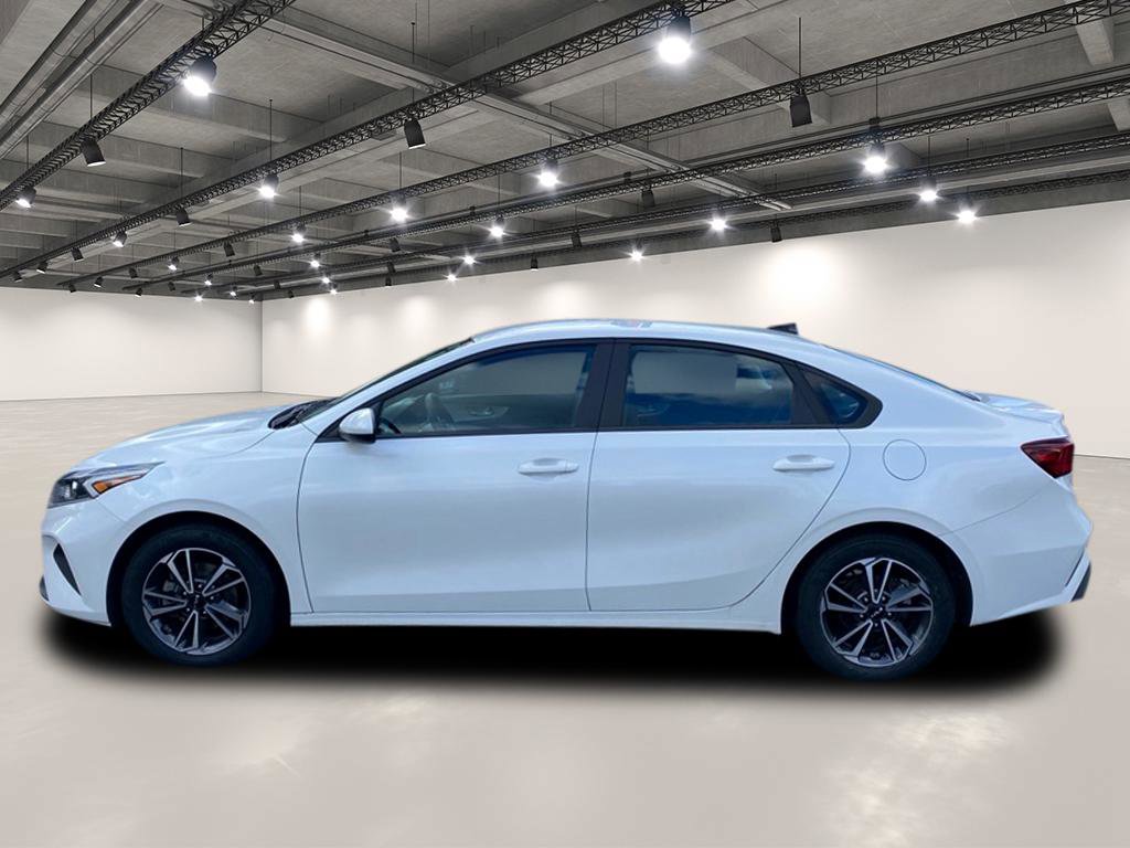 2023 Kia Forte LXS photo 4