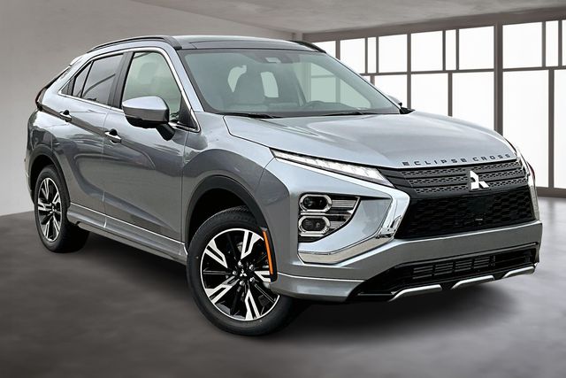 2026 Mitsubishi Eclipse Cross SEL photo 3