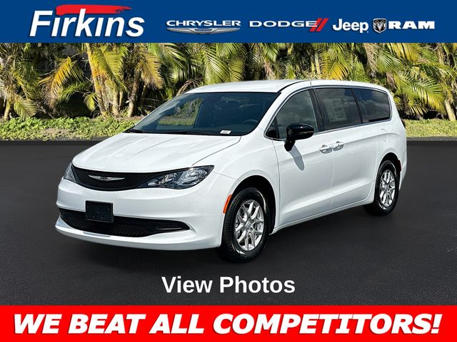 2025 Chrysler Voyager LX